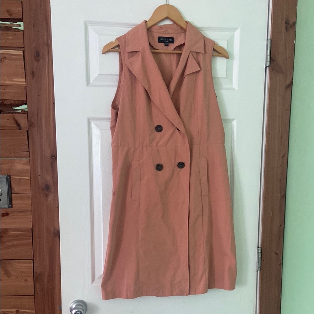 NWOT Sleeveless Peach Trench Coat/Dress Size L